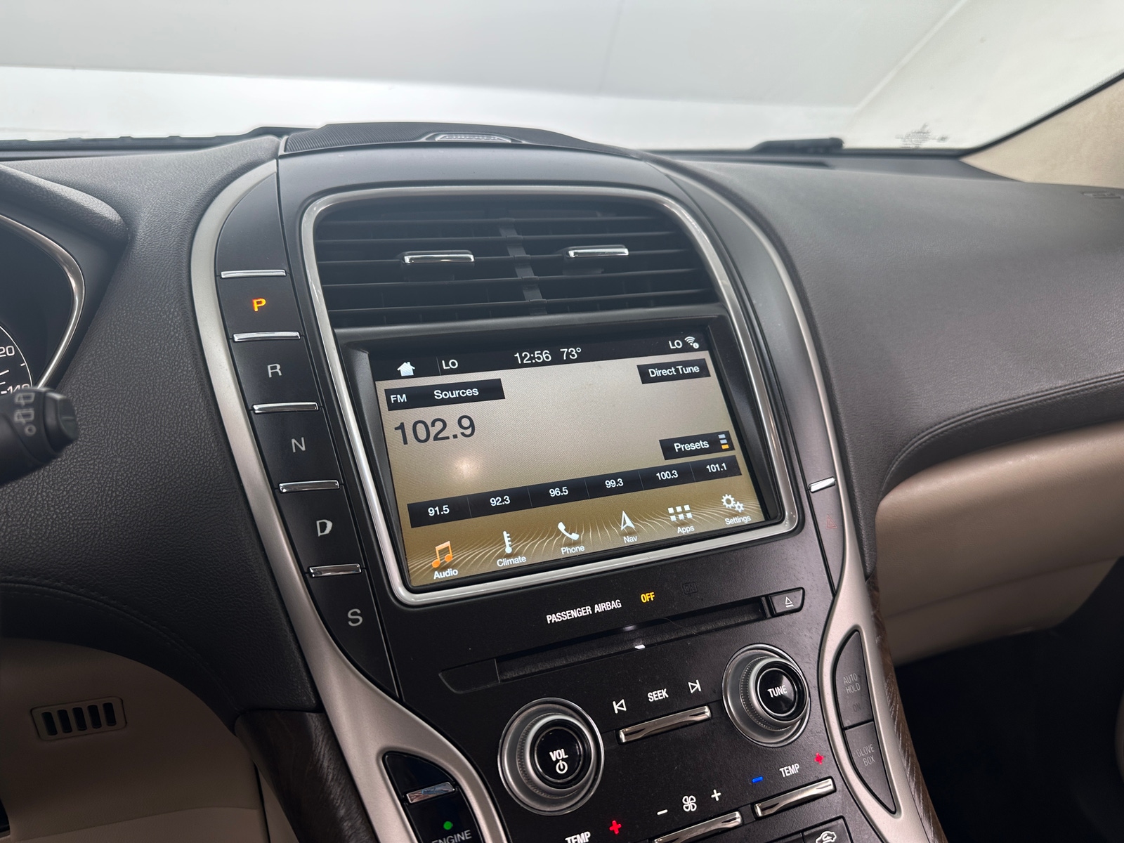 Thumbnail: 2016 Lincoln MKX - 3