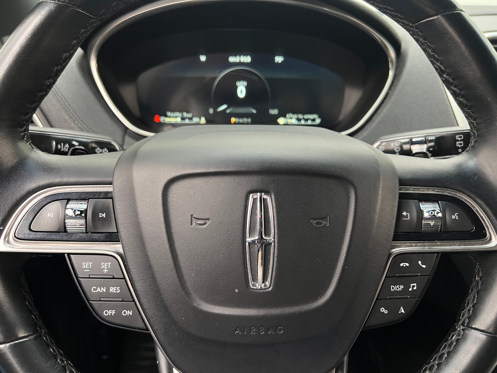 Thumbnail: 2020 Lincoln Nautilus - 4