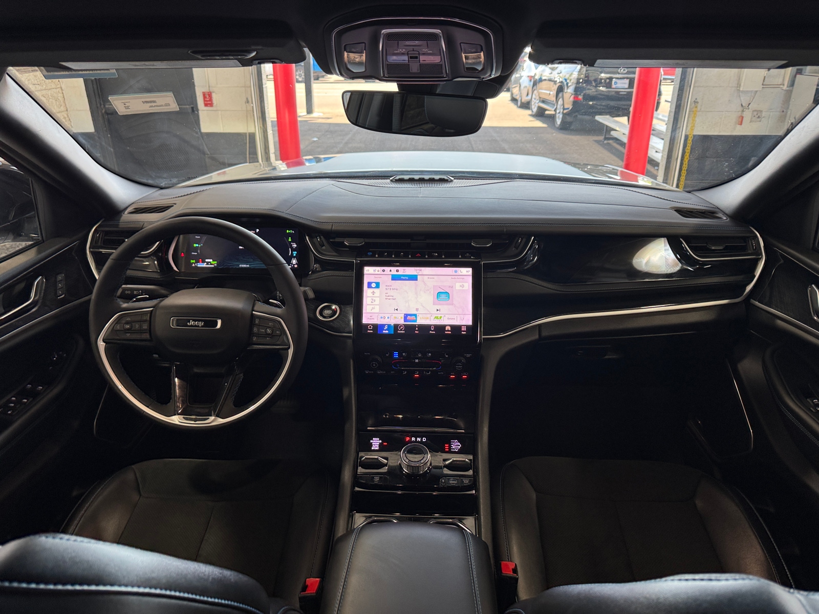 Thumbnail: 2022 Jeep Grand Cherokee - 2