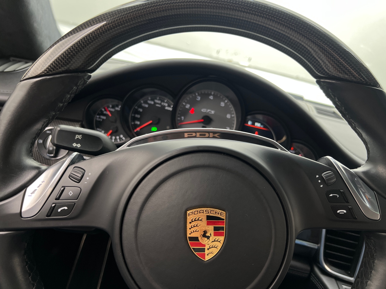 Thumbnail: 2016 Porsche Panamera - 4
