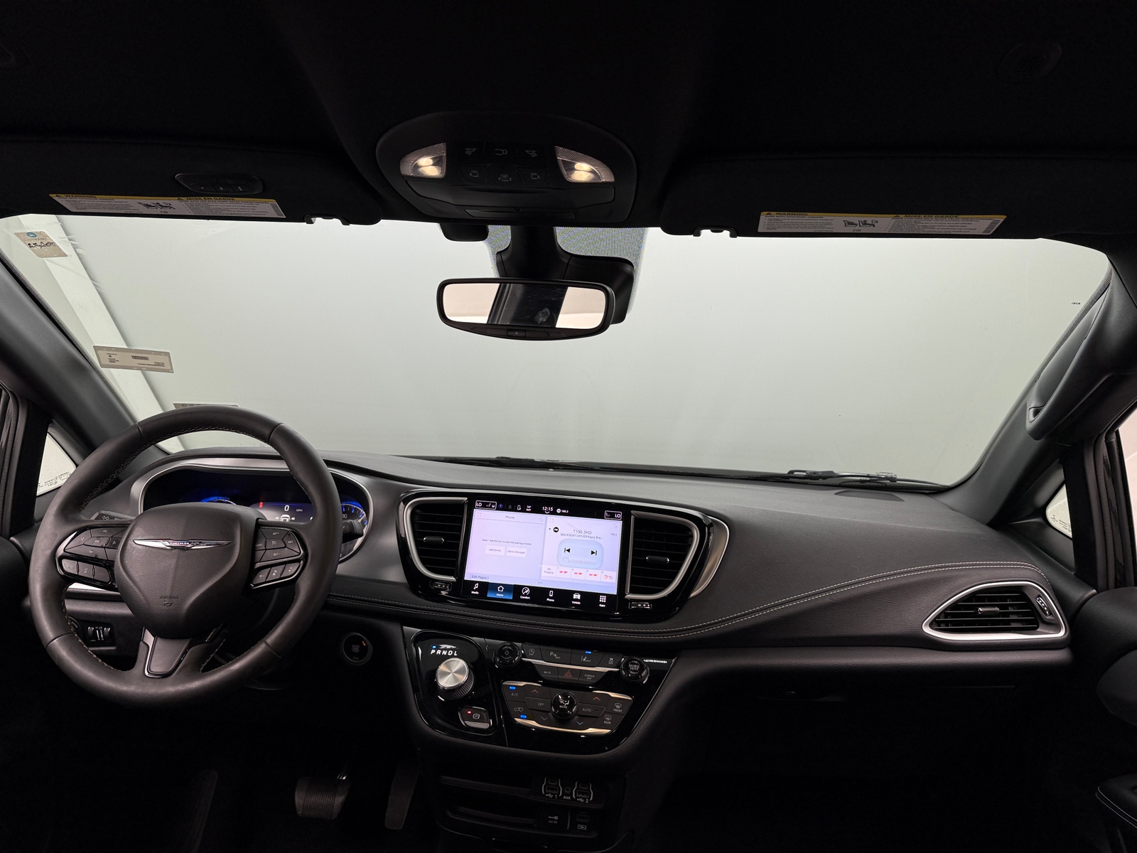 Thumbnail: 2022 Chrysler Pacifica - 2