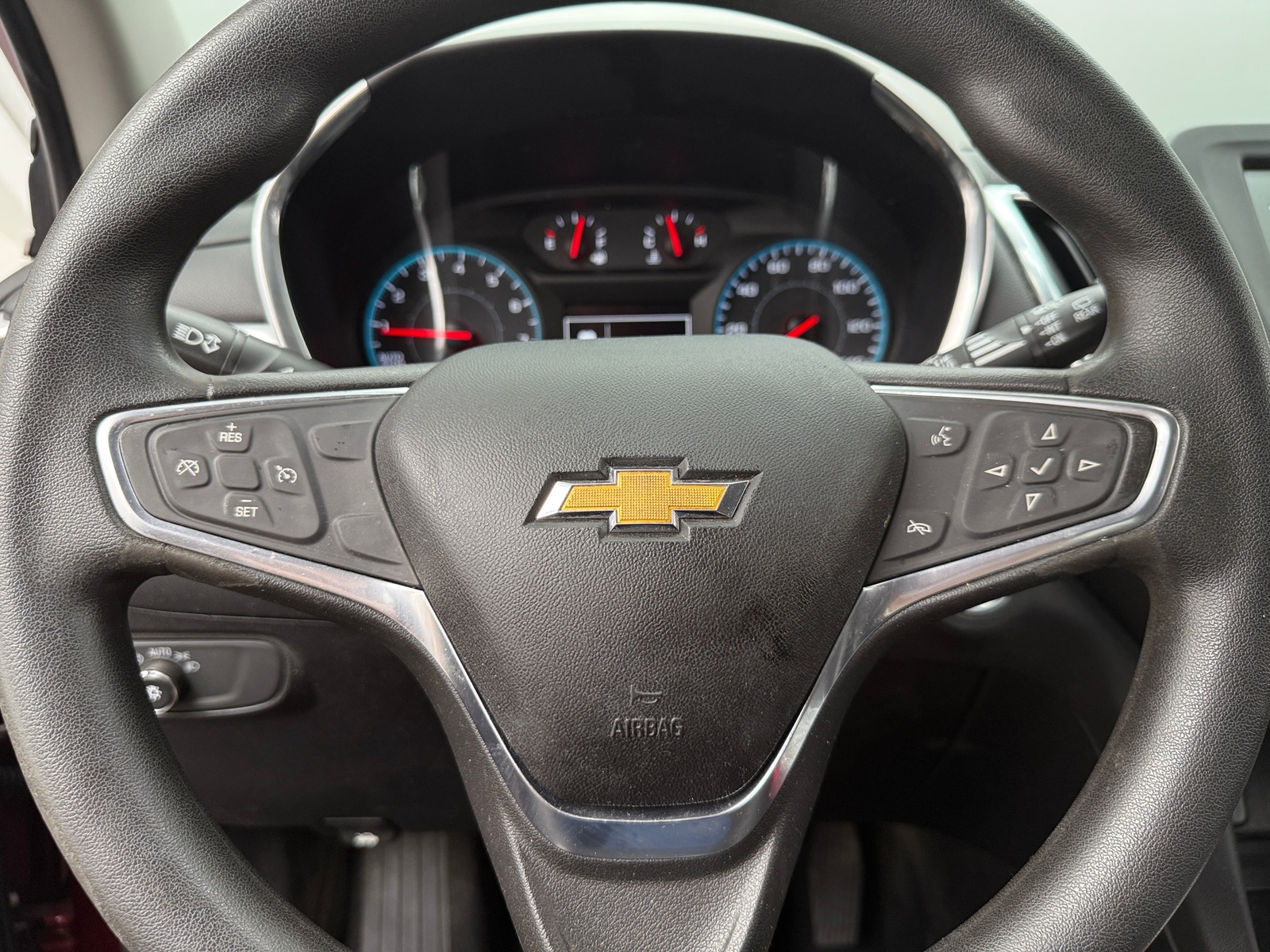 Thumbnail: 2018 Chevrolet Equinox - 5