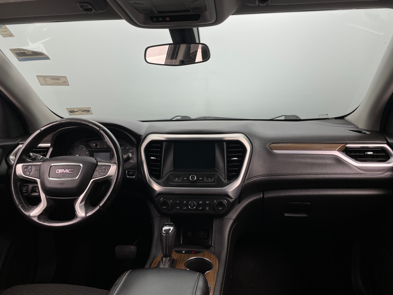 Thumbnail: 2017 GMC Acadia - 3