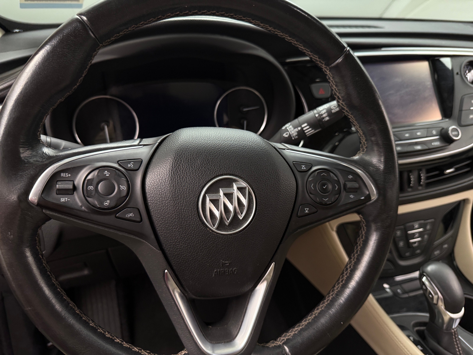 Thumbnail: 2017 Buick Envision - 4