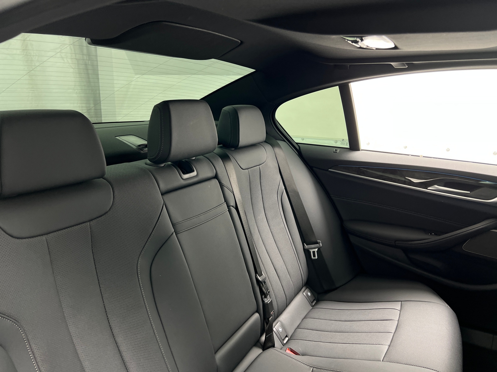 Thumbnail: 2023 BMW 5 Series - 5