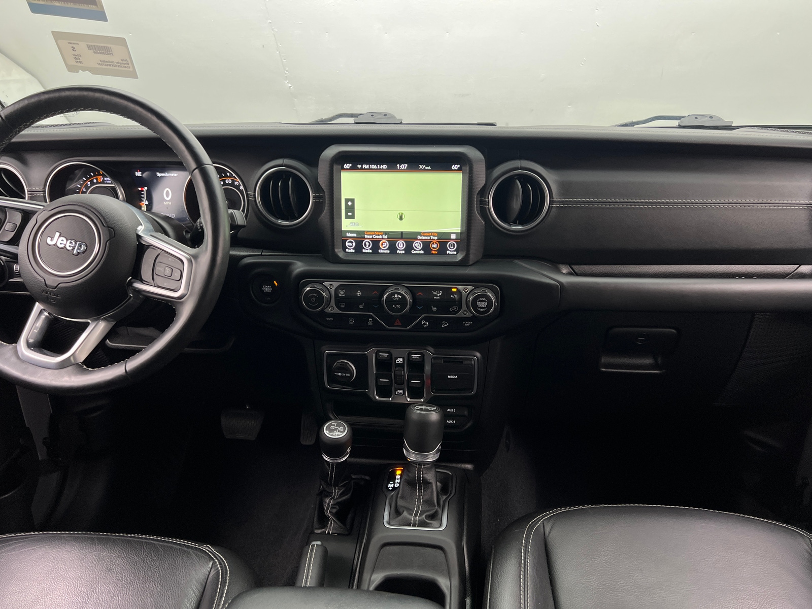 Thumbnail: 2019 Jeep Wrangler - 3