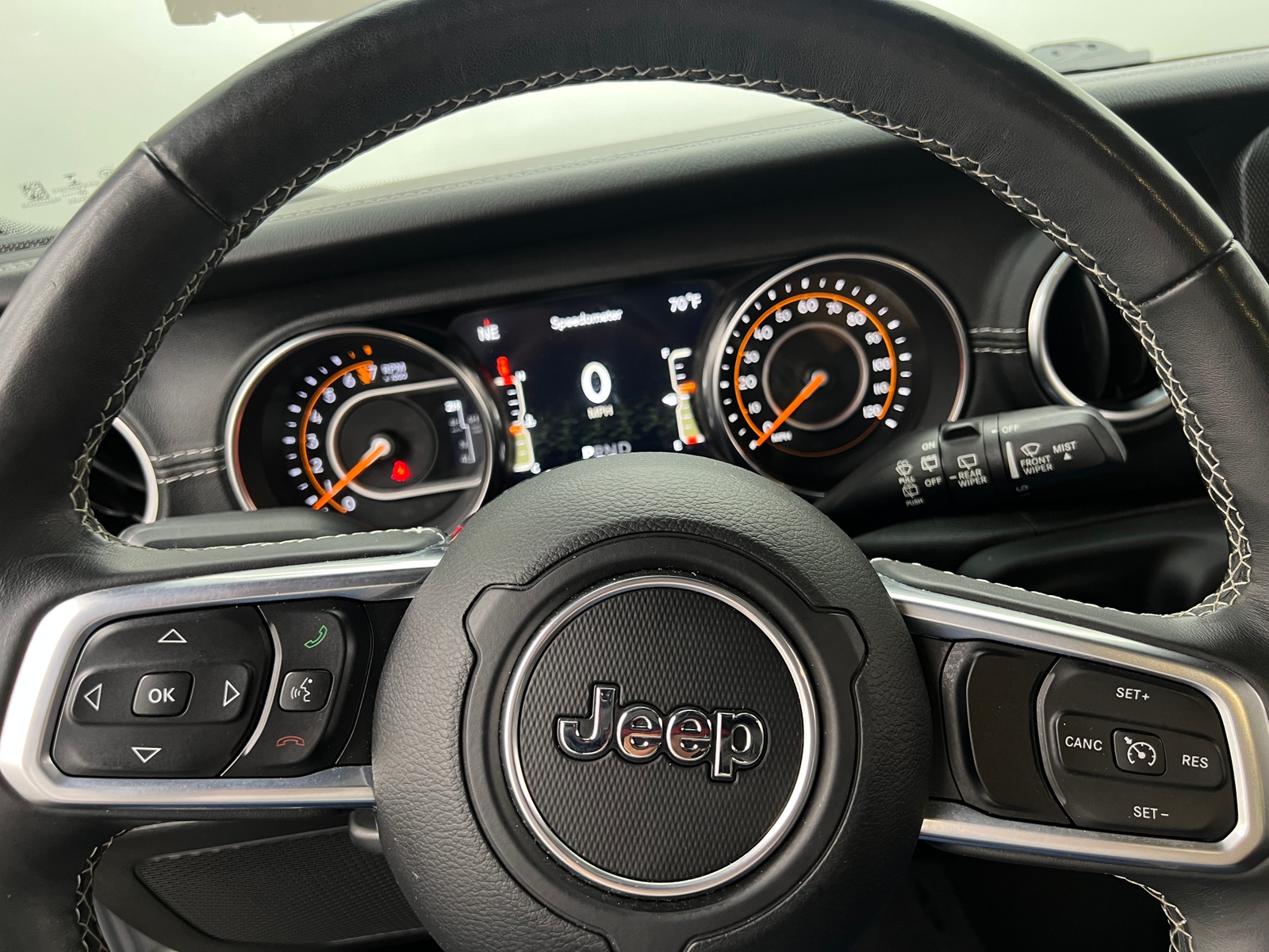 Thumbnail: 2019 Jeep Wrangler - 5