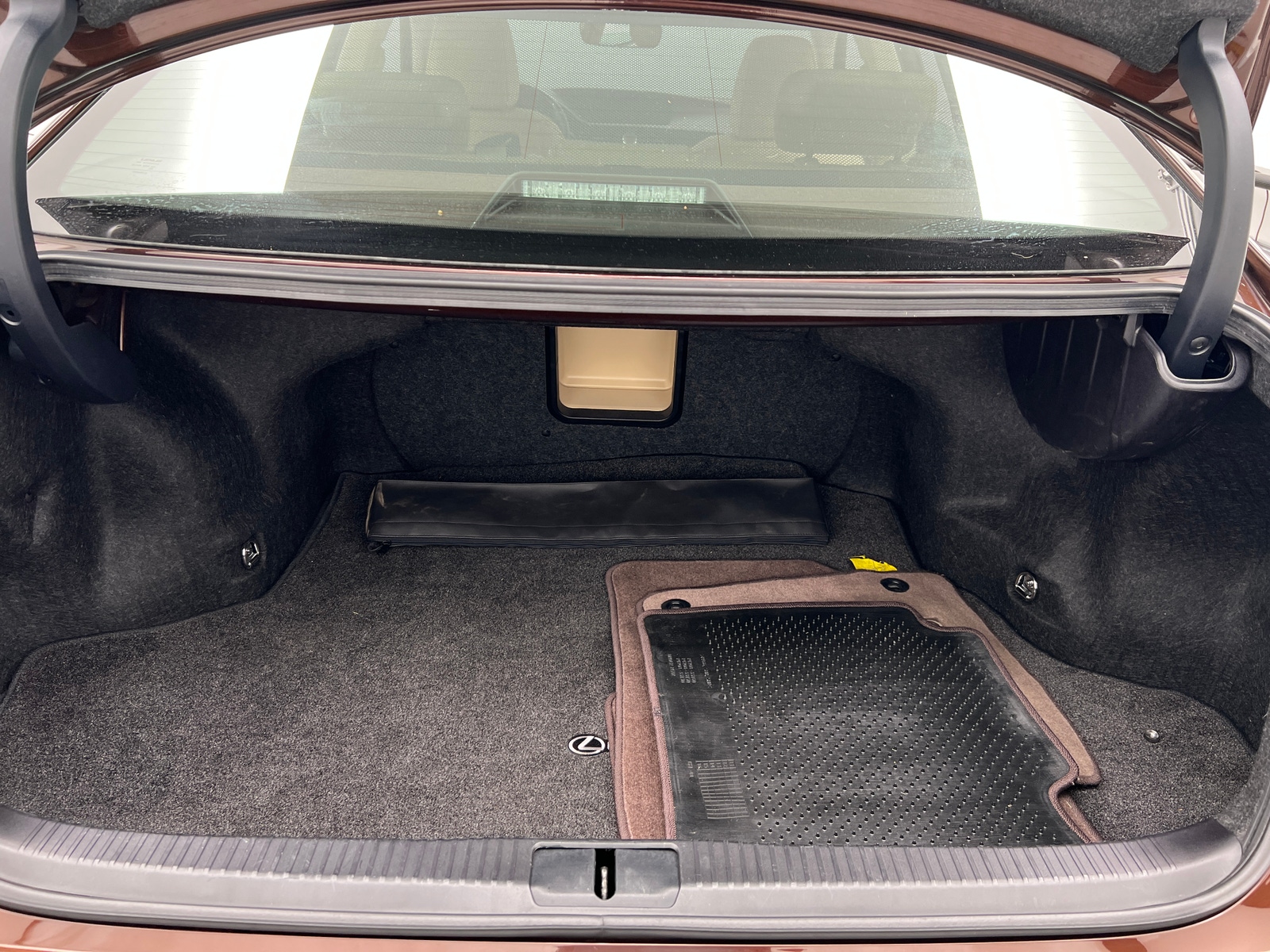 Thumbnail: 2016 Lexus ES - 6