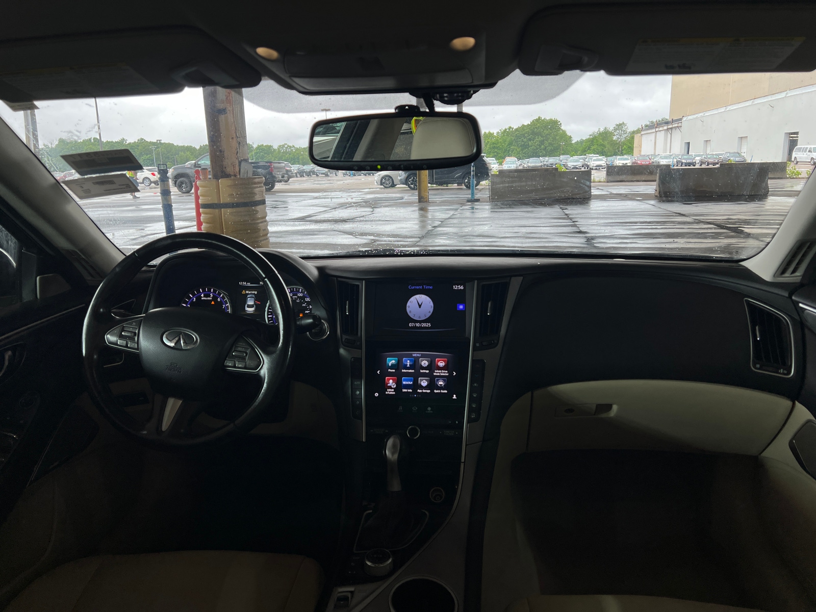 Thumbnail: 2017 INFINITI Q50 - 2
