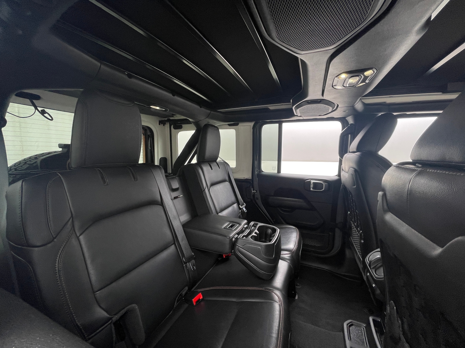 Thumbnail: 2021 Jeep Wrangler - 5