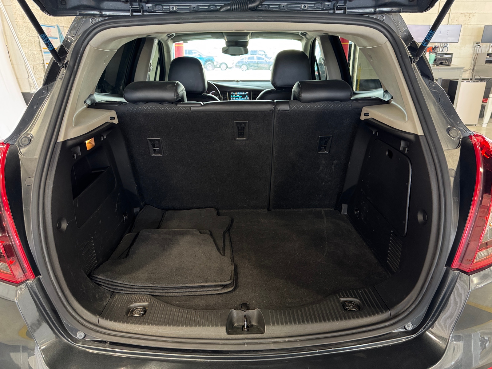 Thumbnail: 2017 Buick Encore - 7