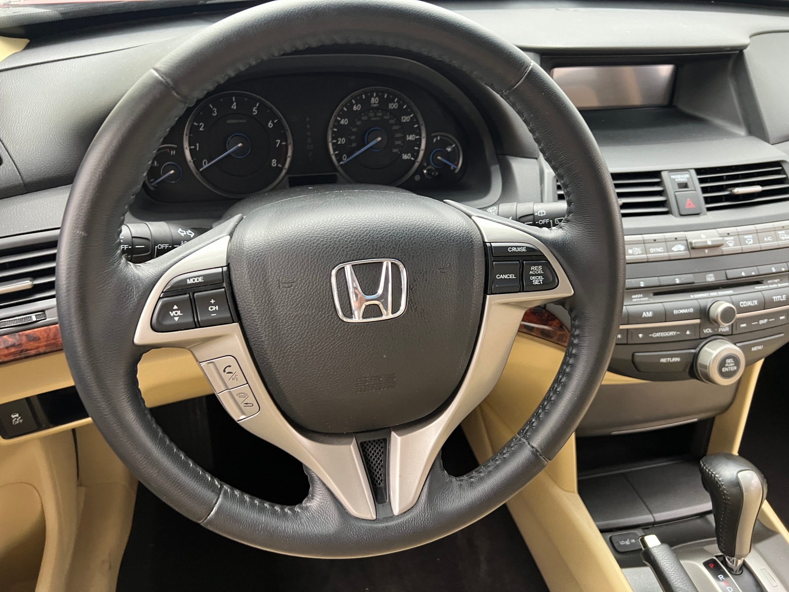 Thumbnail: 2010 Honda Accord Crosstour - 4