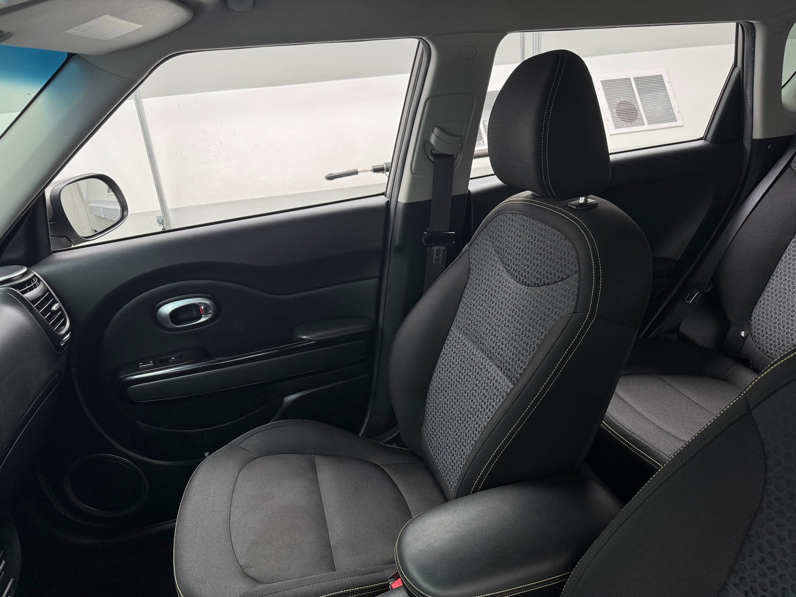 Thumbnail: 2016 Kia Soul - 2