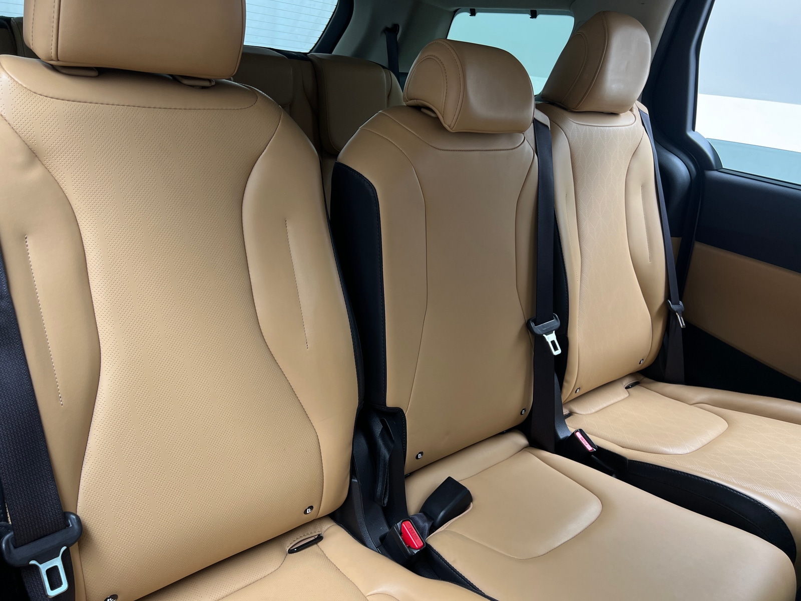 Thumbnail: 2022 Kia Carnival - 5