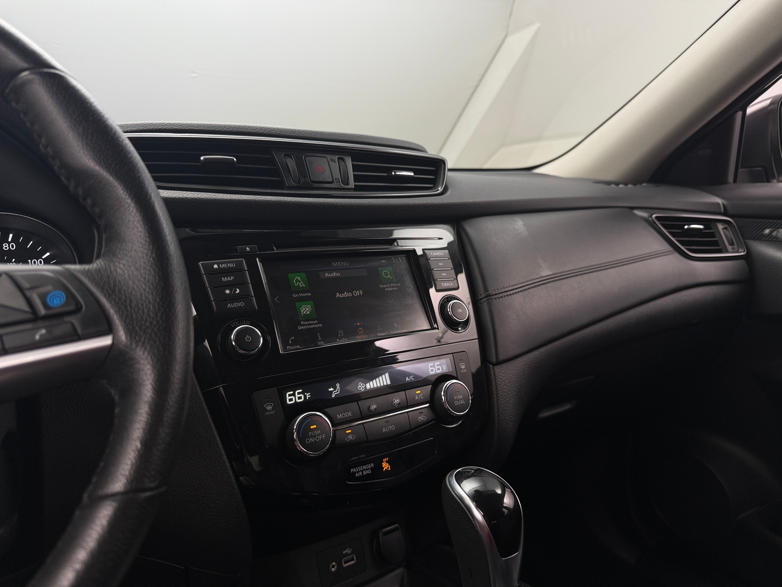 Thumbnail: 2019 Nissan Rogue - 3