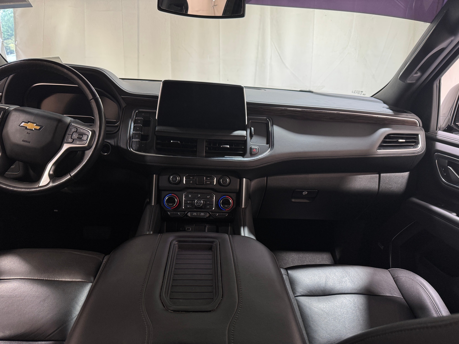 Thumbnail: 2022 Chevrolet Suburban - 2