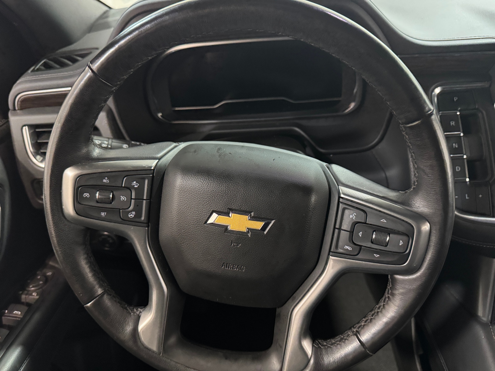 Thumbnail: 2022 Chevrolet Suburban - 4