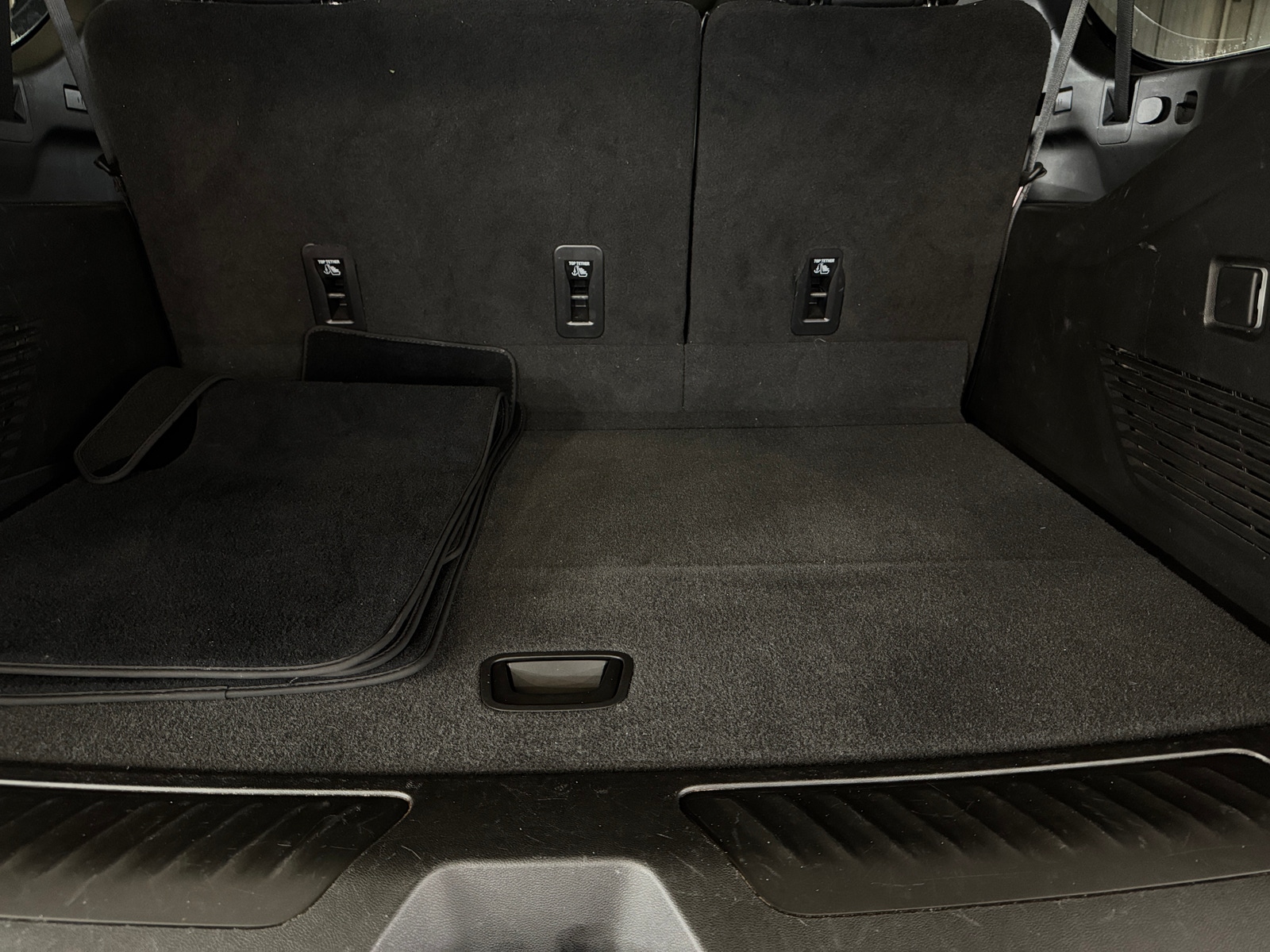 Thumbnail: 2022 Chevrolet Suburban - 6