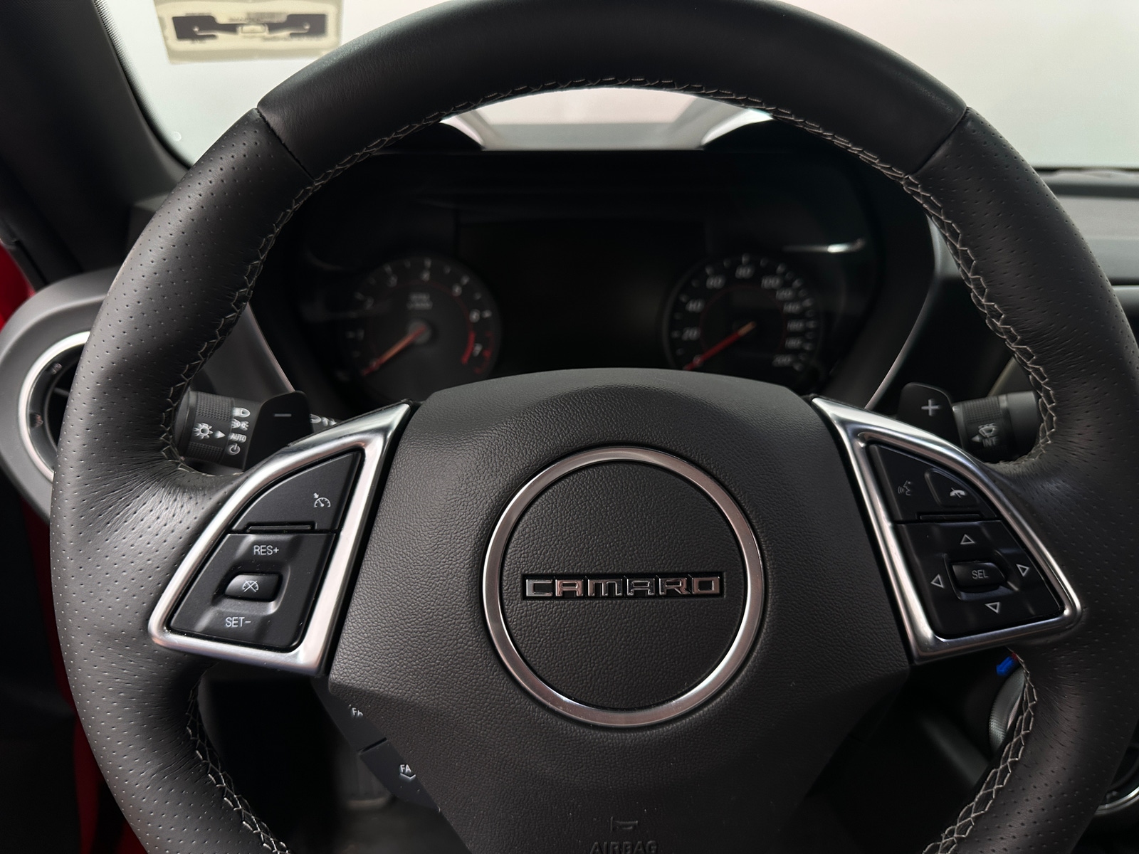 Thumbnail: 2018 Chevrolet Camaro - 4