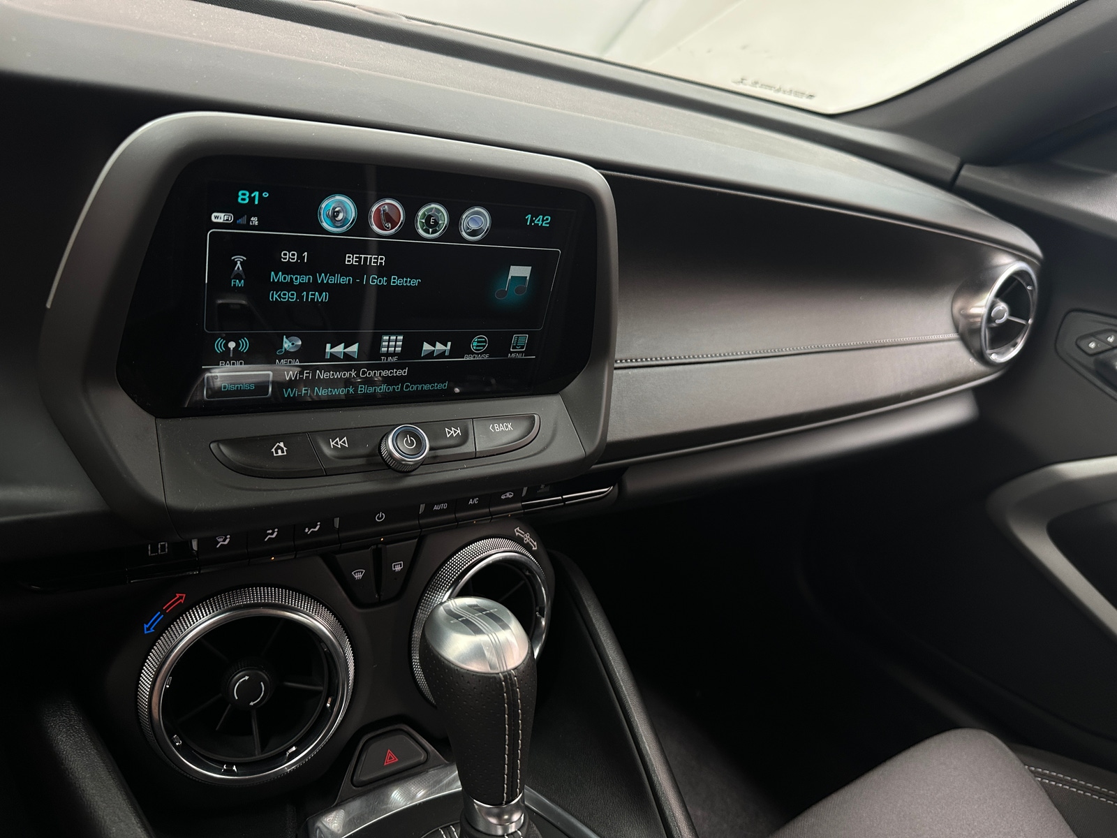 Thumbnail: 2018 Chevrolet Camaro - 3