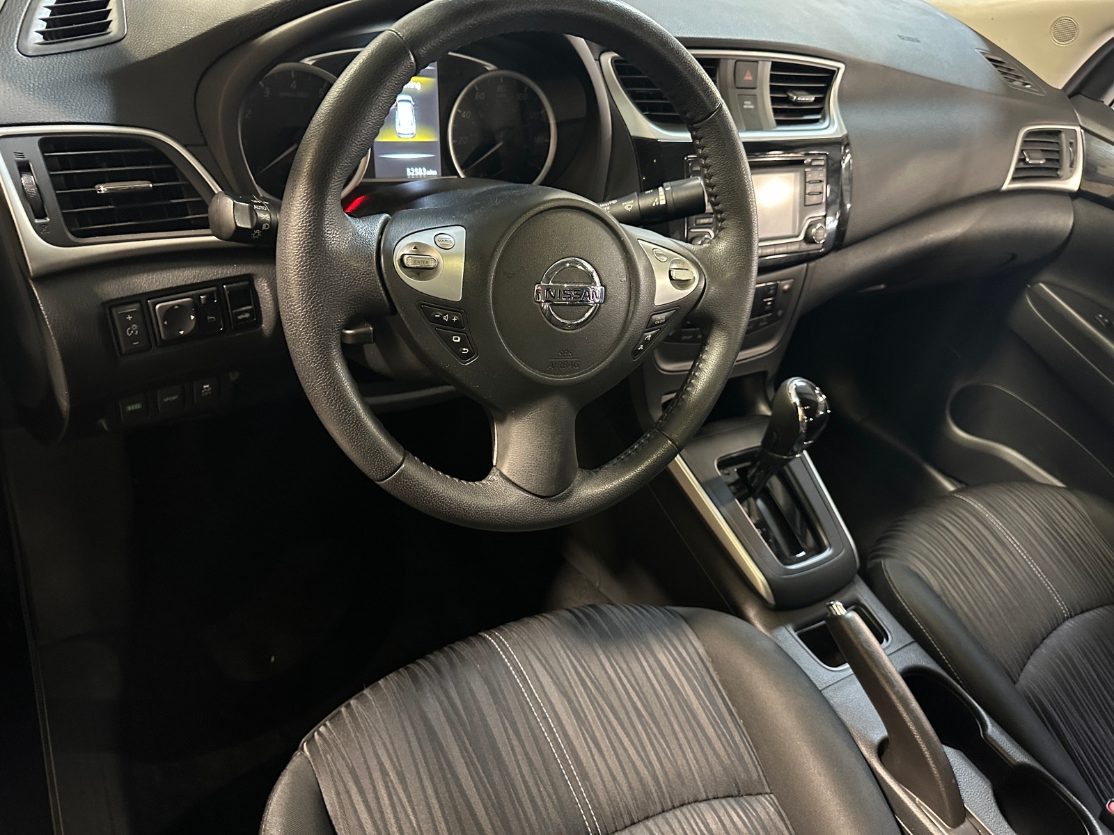 Thumbnail: 2018 Nissan Sentra - 3