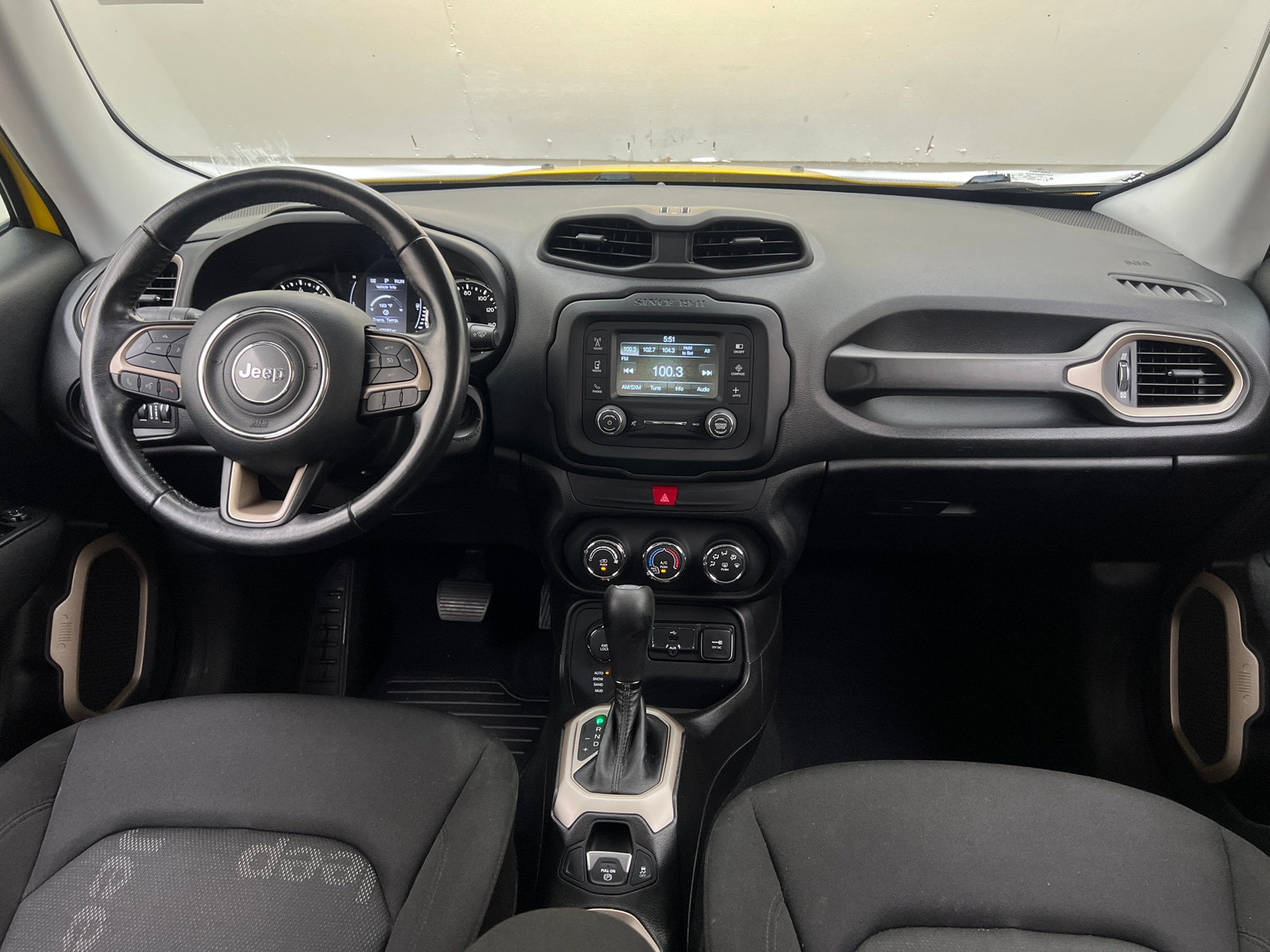 Thumbnail: 2017 Jeep Renegade - 3