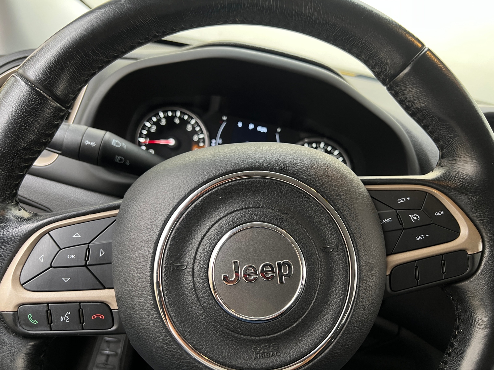 Thumbnail: 2017 Jeep Renegade - 5