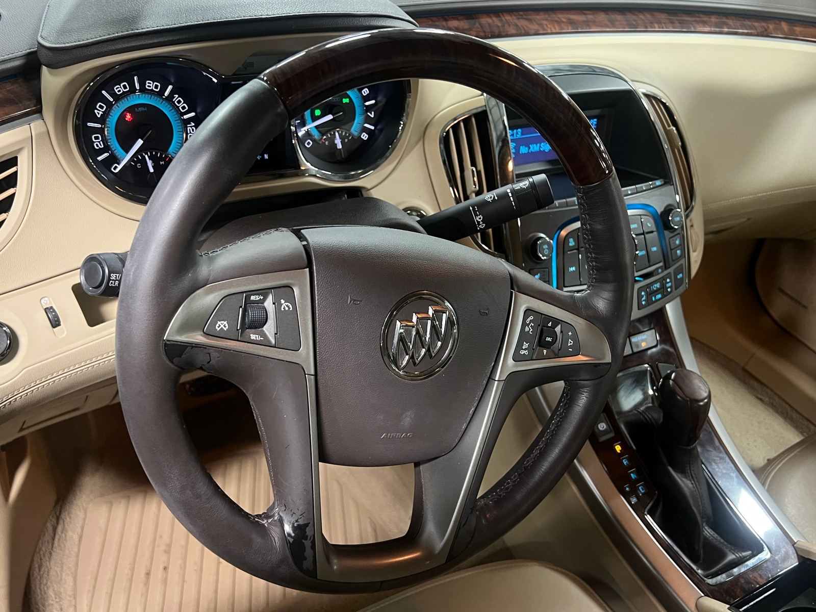 Thumbnail: 2011 Buick LaCrosse - 4