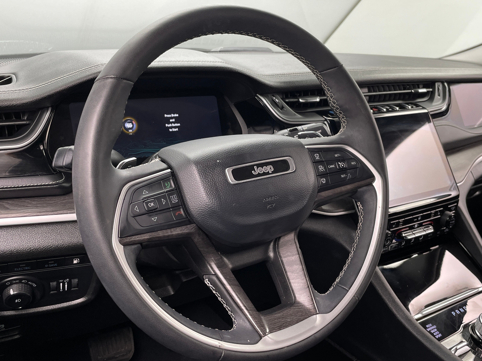 Thumbnail: 2023 Jeep Grand Cherokee - 4