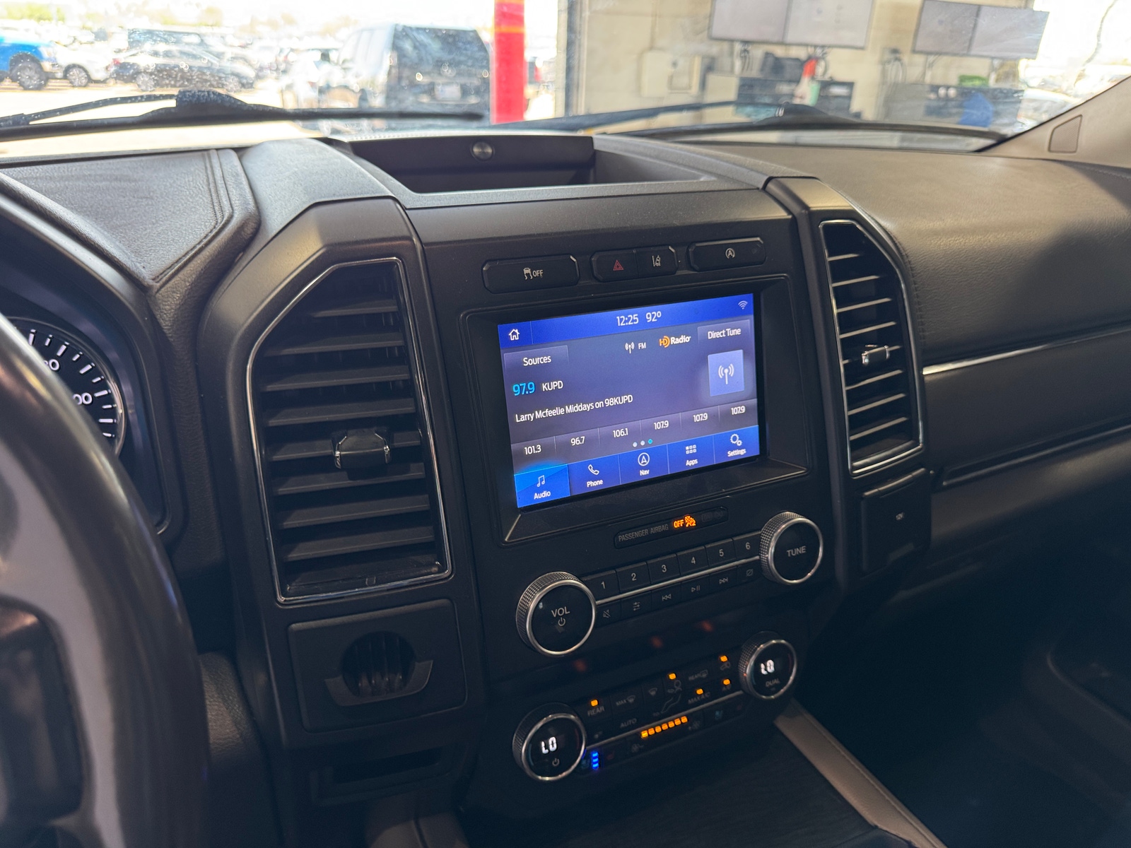 Thumbnail: 2021 Ford Expedition - 3