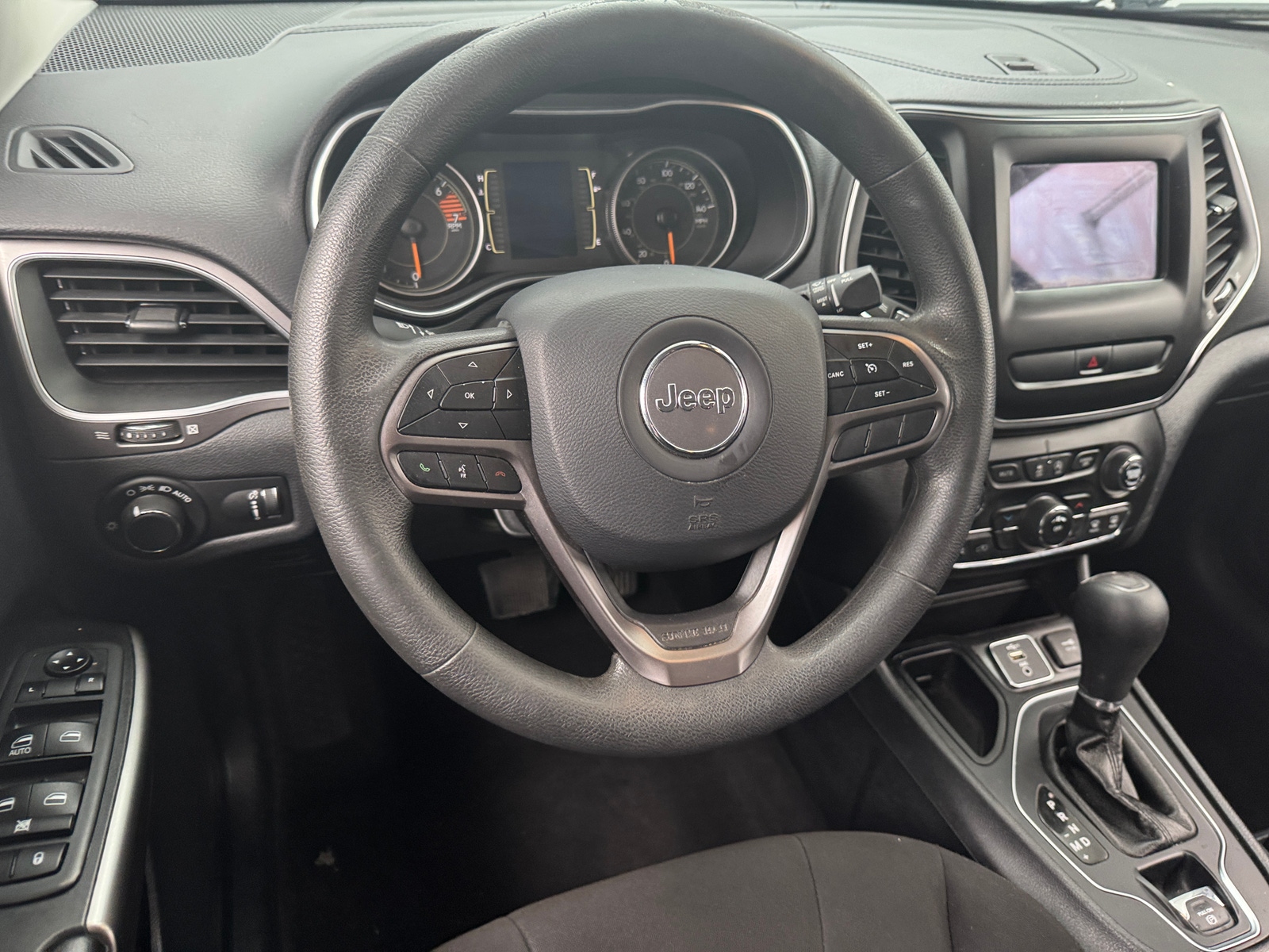 Thumbnail: 2020 Jeep Cherokee - 5