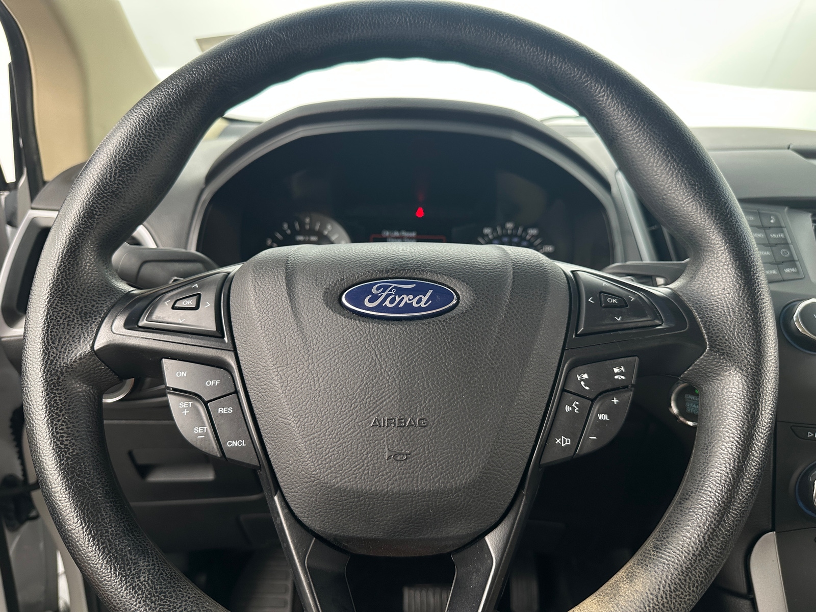 Thumbnail: 2016 Ford Edge - 5