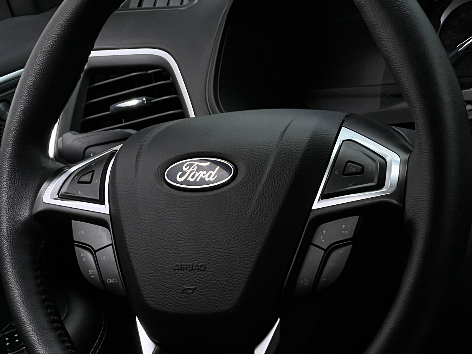 Thumbnail: 2024 Ford Edge - 4