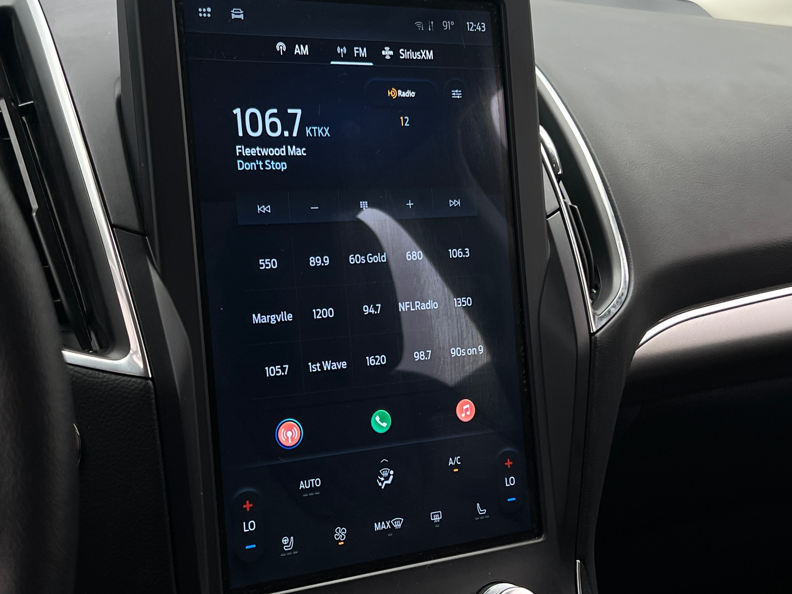 Thumbnail: 2024 Ford Edge - 3