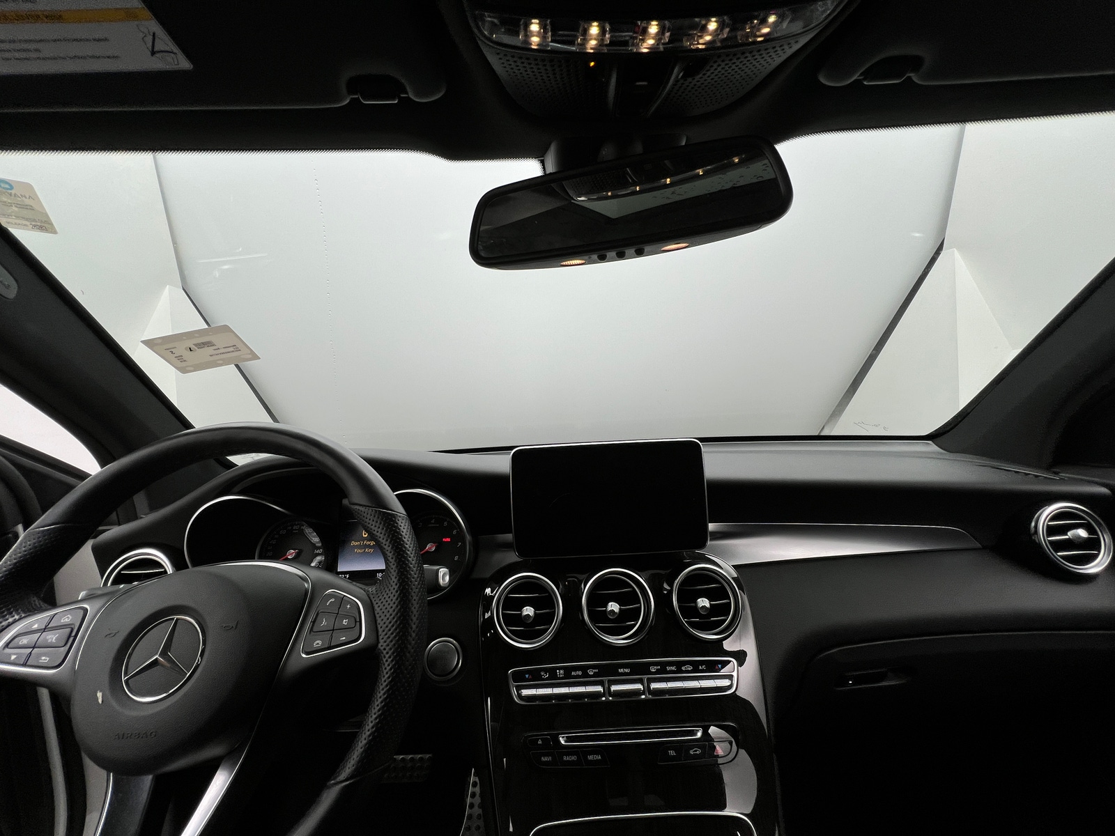 Thumbnail: 2019 Mercedes-Benz GLC - 2