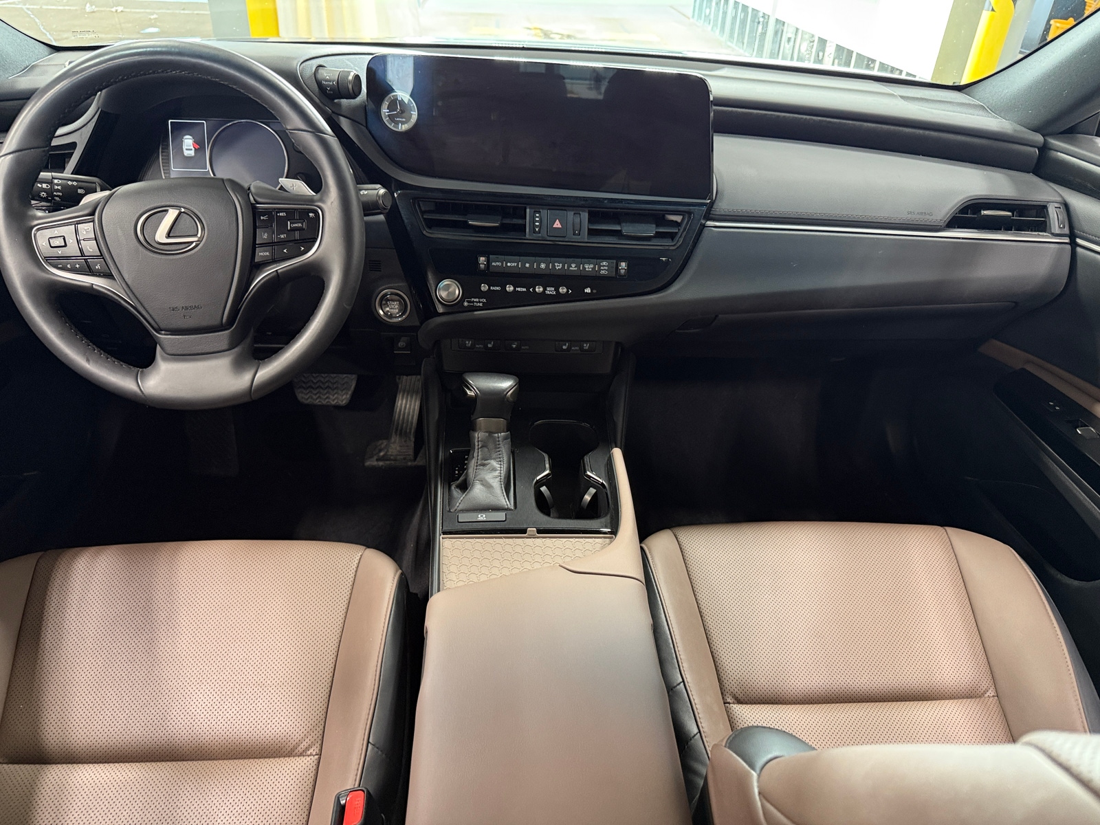 Thumbnail: 2023 Lexus ES - 2