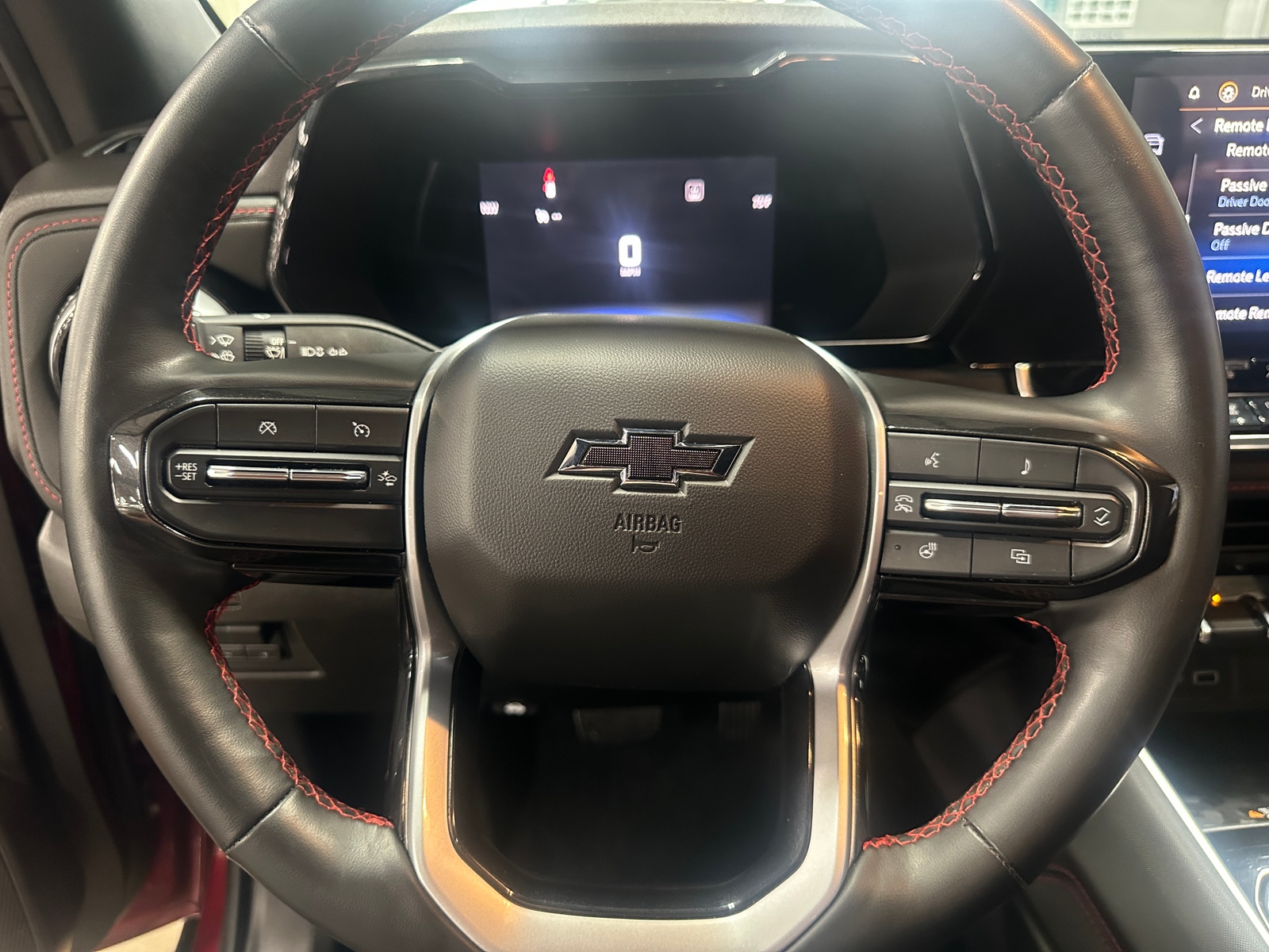 Thumbnail: 2023 Chevrolet Colorado - 4