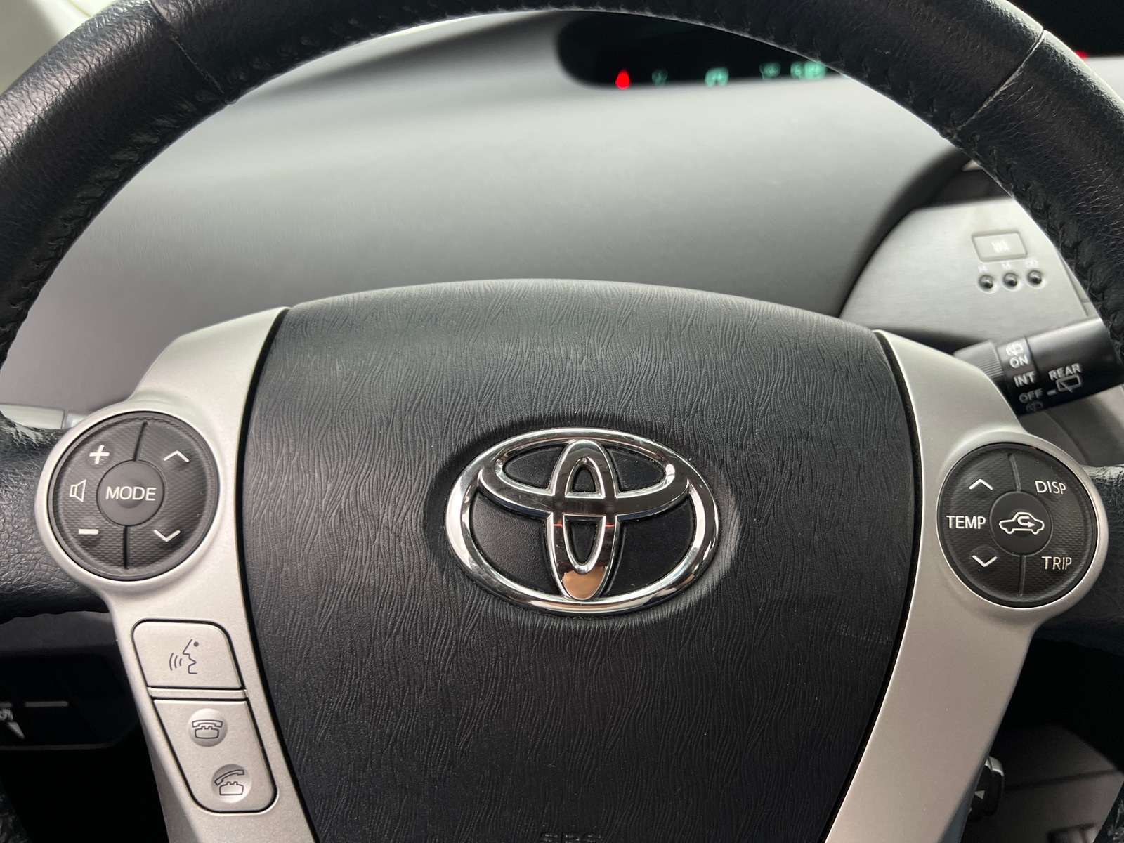 Thumbnail: 2015 Toyota Prius - 4