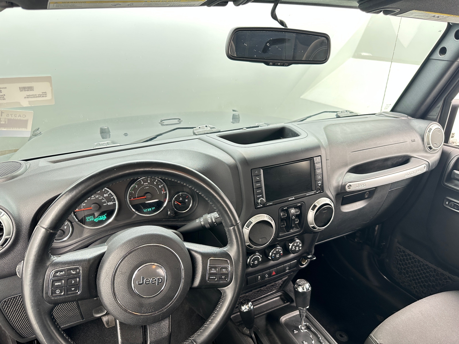 Thumbnail: 2017 Jeep Wrangler - 3