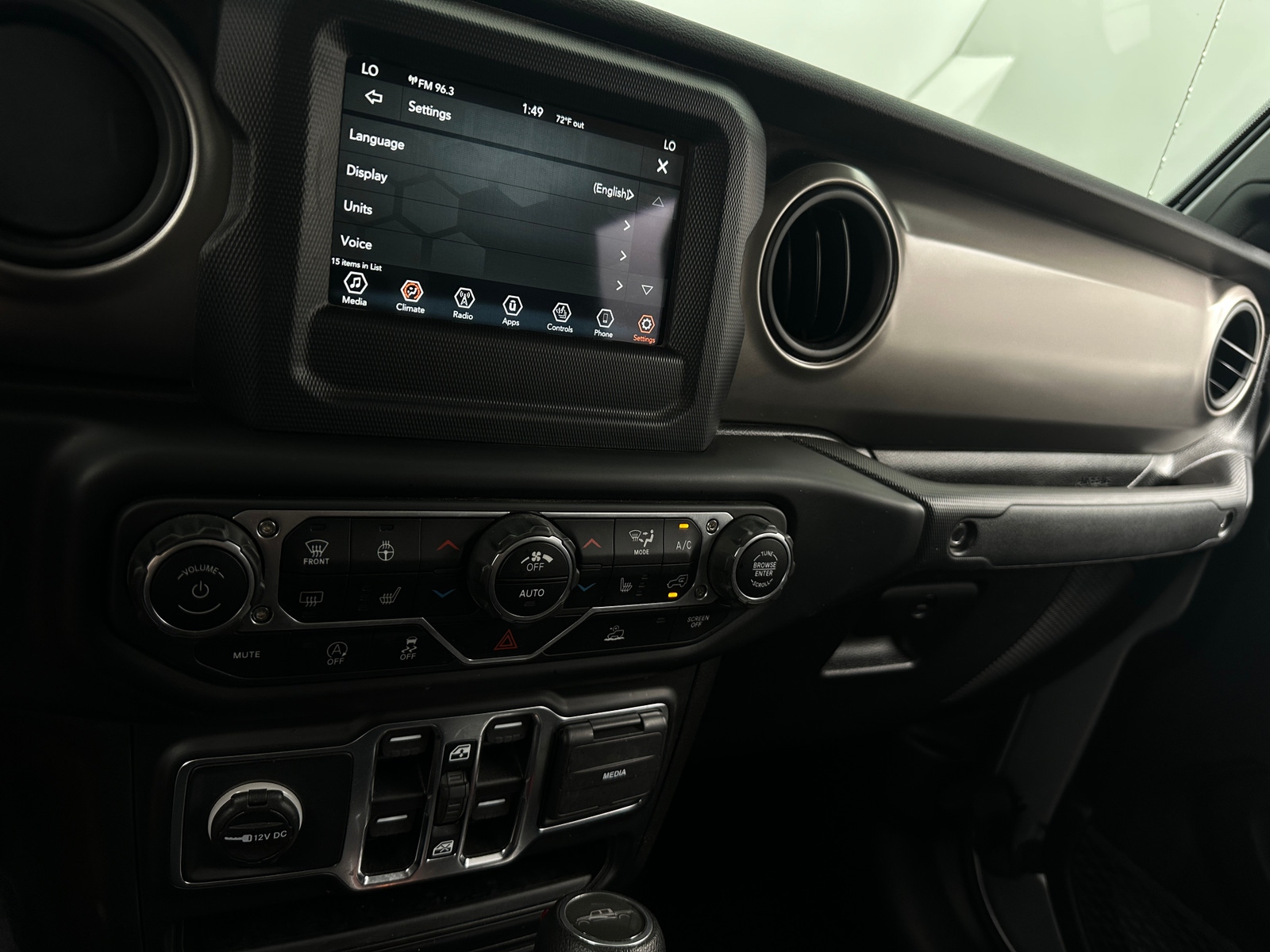 Thumbnail: 2021 Jeep Gladiator - 4