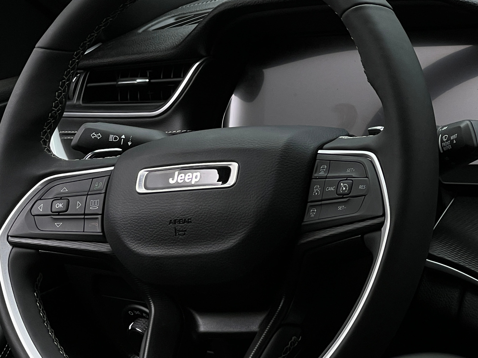 Thumbnail: 2024 Jeep Grand Cherokee - 4