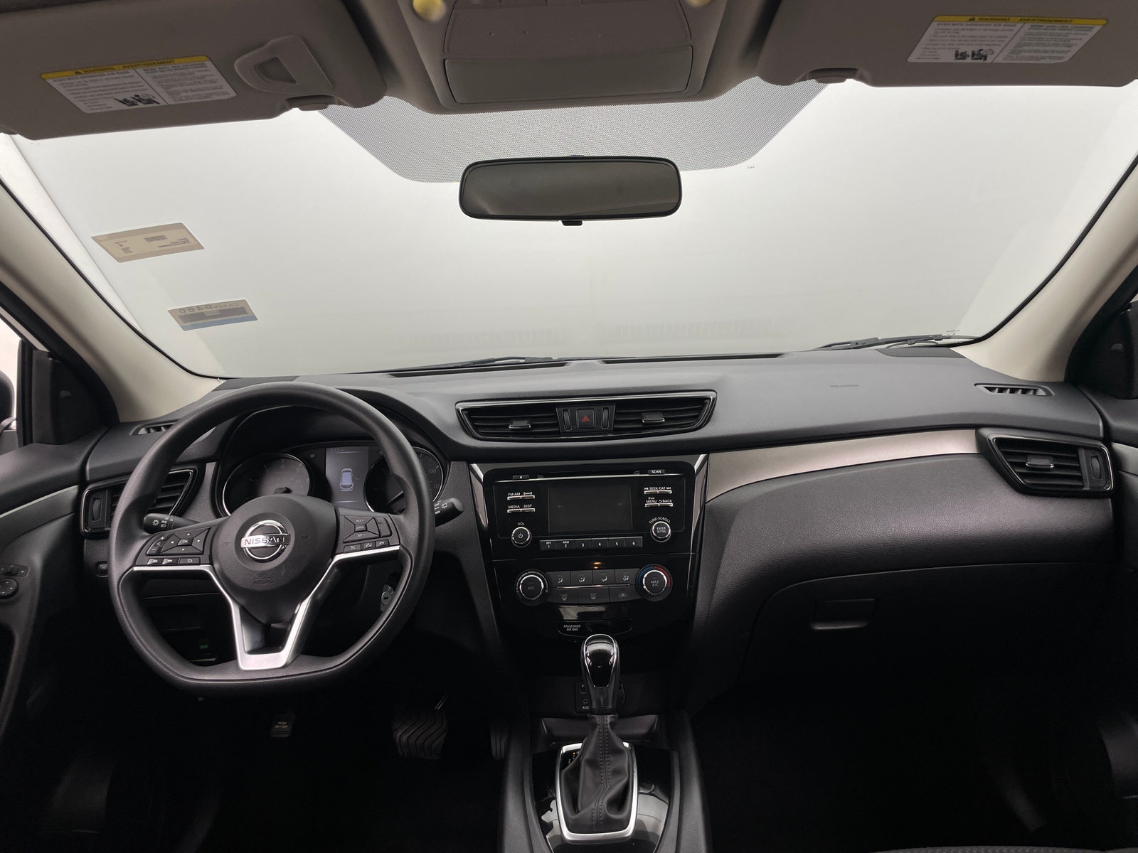 Thumbnail: 2018 Nissan Rogue Sport - 3