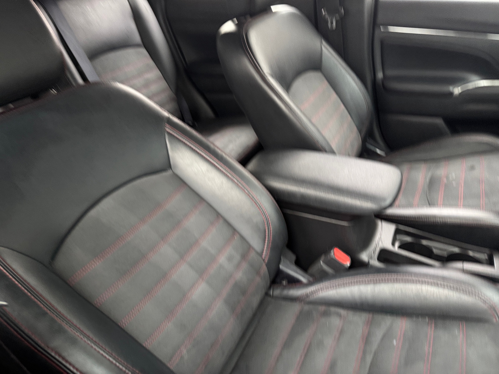 Thumbnail: 2018 Mitsubishi Outlander Sport - 2
