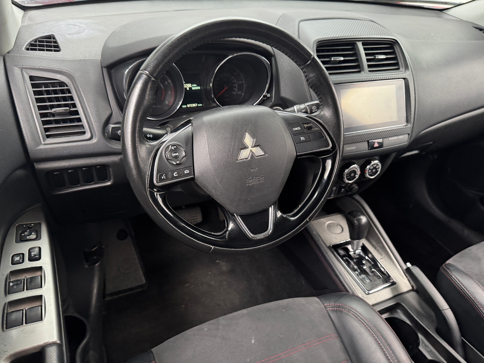 Thumbnail: 2018 Mitsubishi Outlander Sport - 5