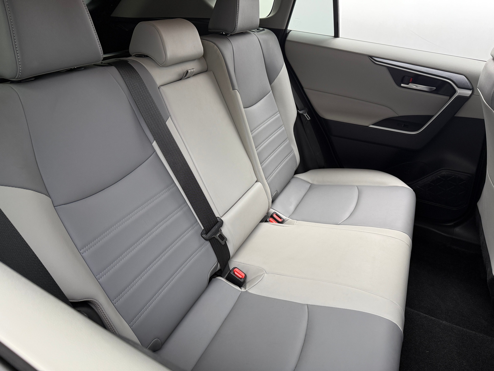 Thumbnail: 2019 Toyota RAV4 - 5