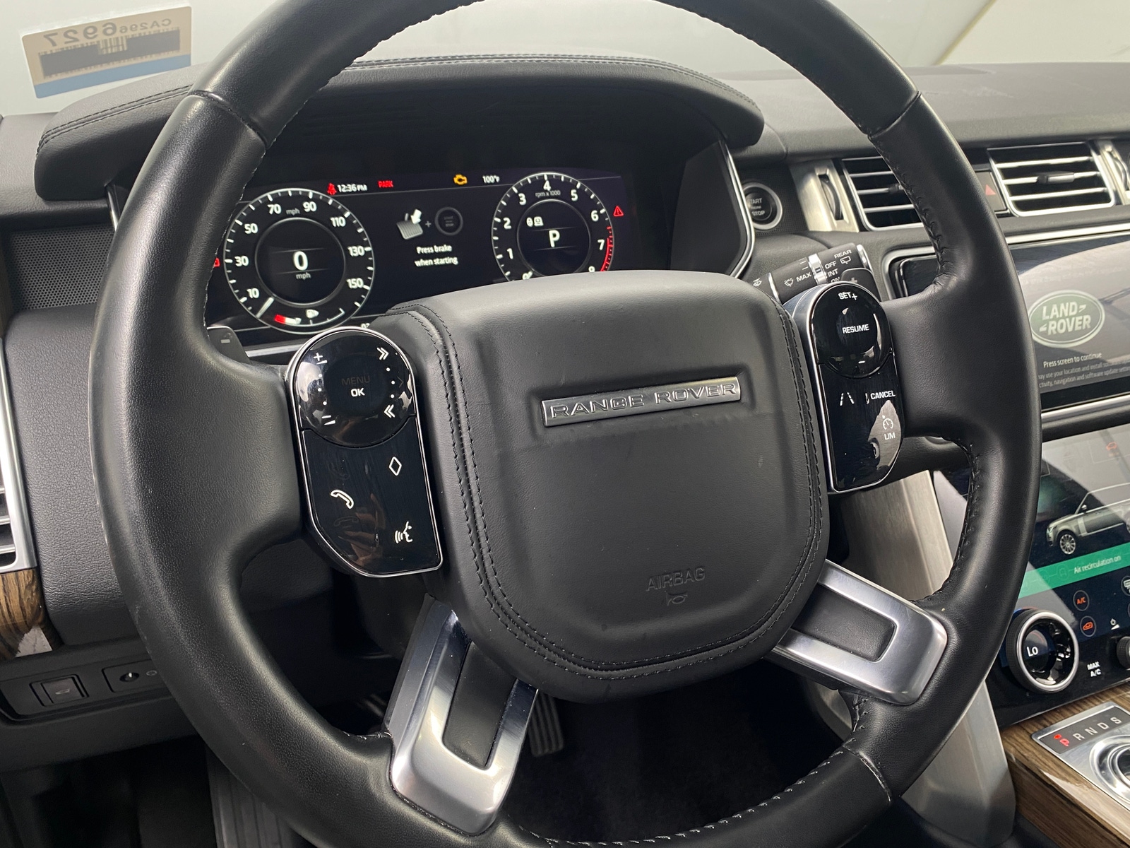 Thumbnail: 2018 Land Rover Range Rover - 4