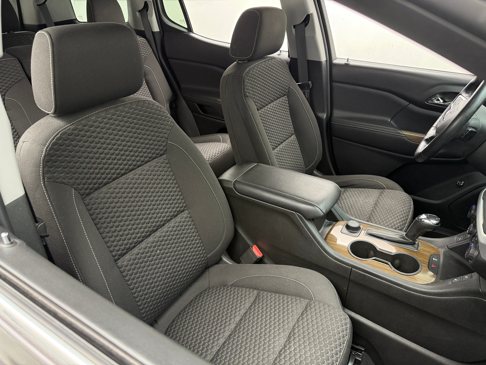 Thumbnail: 2017 GMC Acadia - 2
