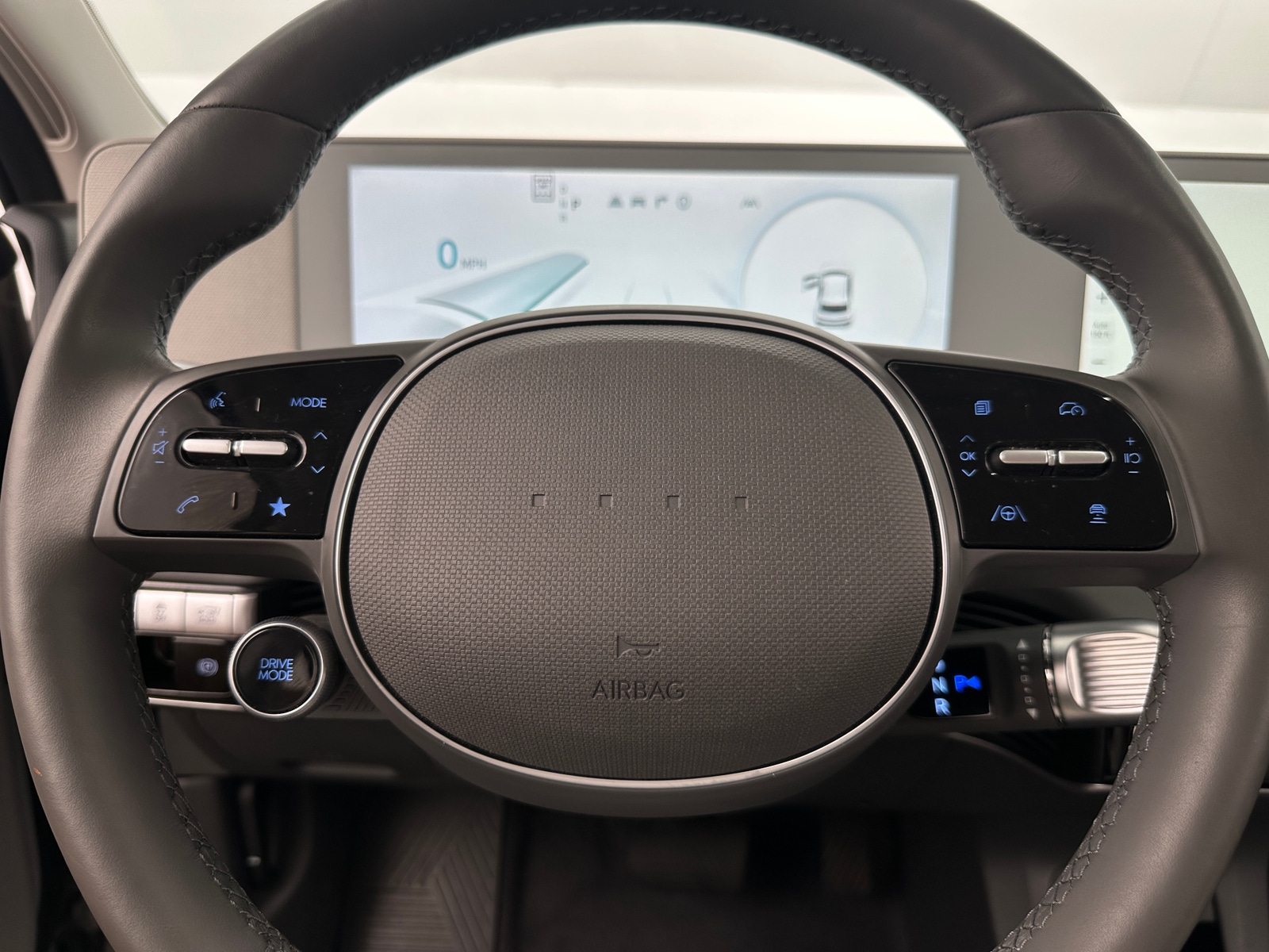 Thumbnail: 2023 Hyundai Ioniq 5 - 4