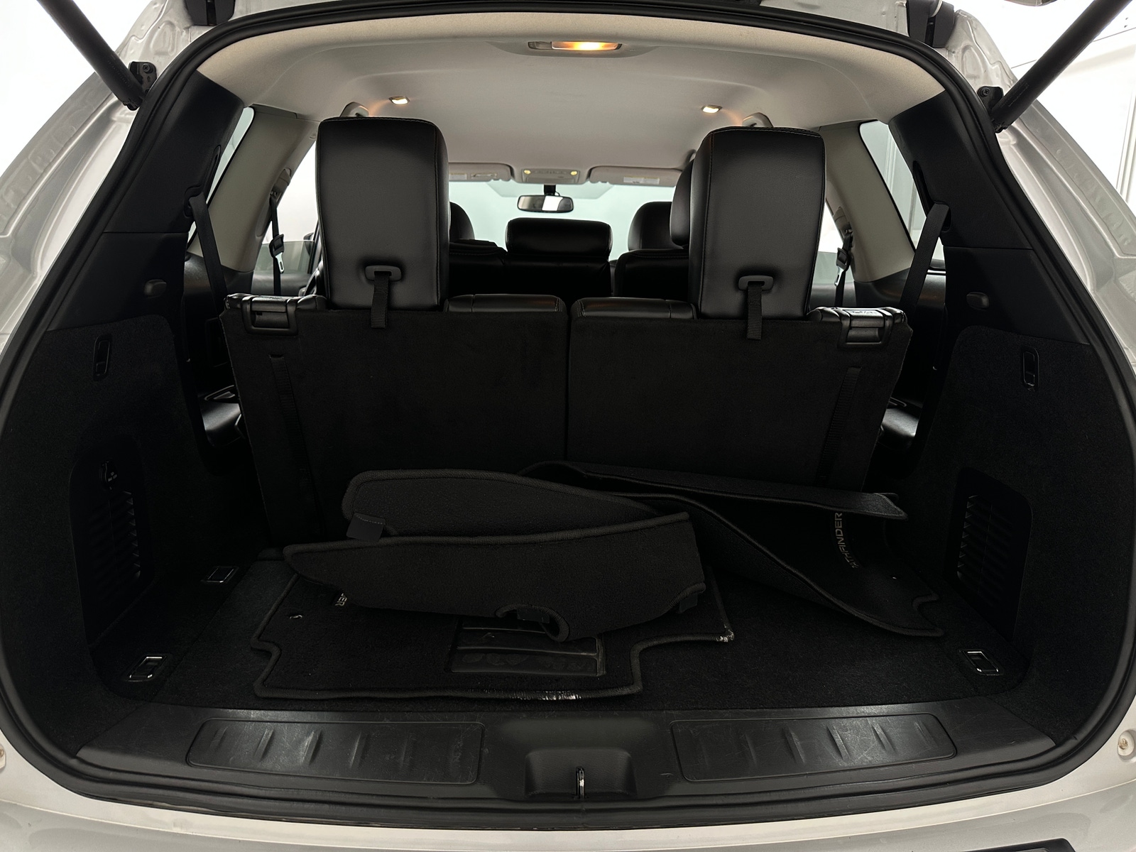 Thumbnail: 2020 Nissan Pathfinder - 6