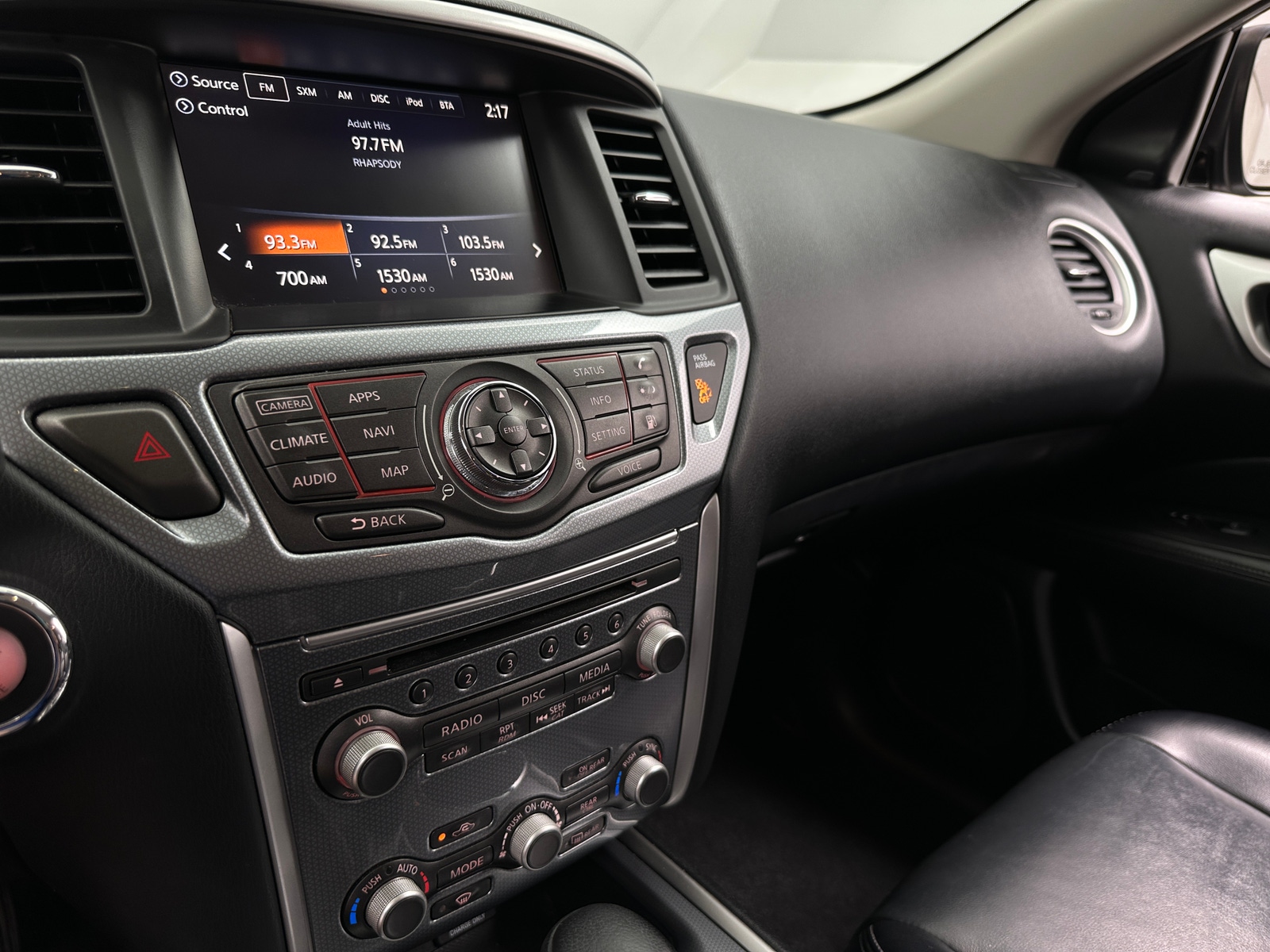 Thumbnail: 2020 Nissan Pathfinder - 3